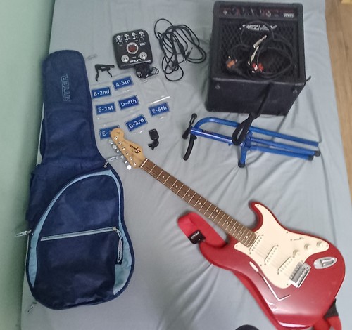 Electric guitar starter pack - electric,