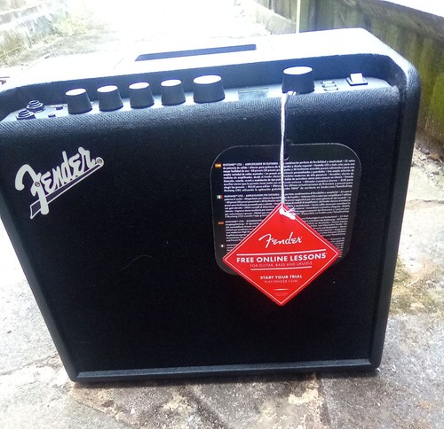 Fender mustang lt25 25w - mustang,
