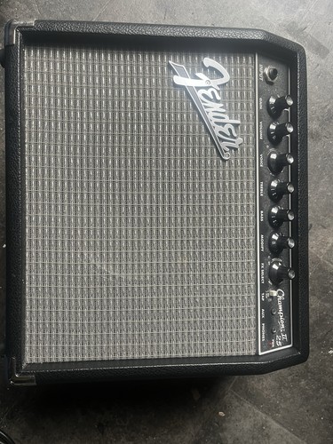 Fender champions amp - 2, 25w