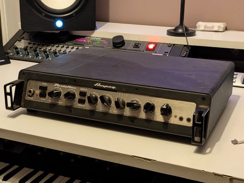 Selling ampeg portaflex - an,
