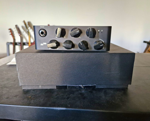 Darkglass m200 bass head - darkglass,