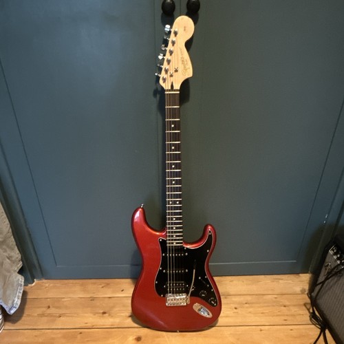 Fender squier stratocaster - squier,