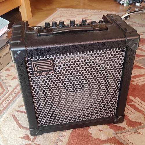 Roland cube guitar - 30,