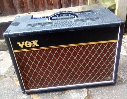 Vox ac15 valve amplifier - vox,